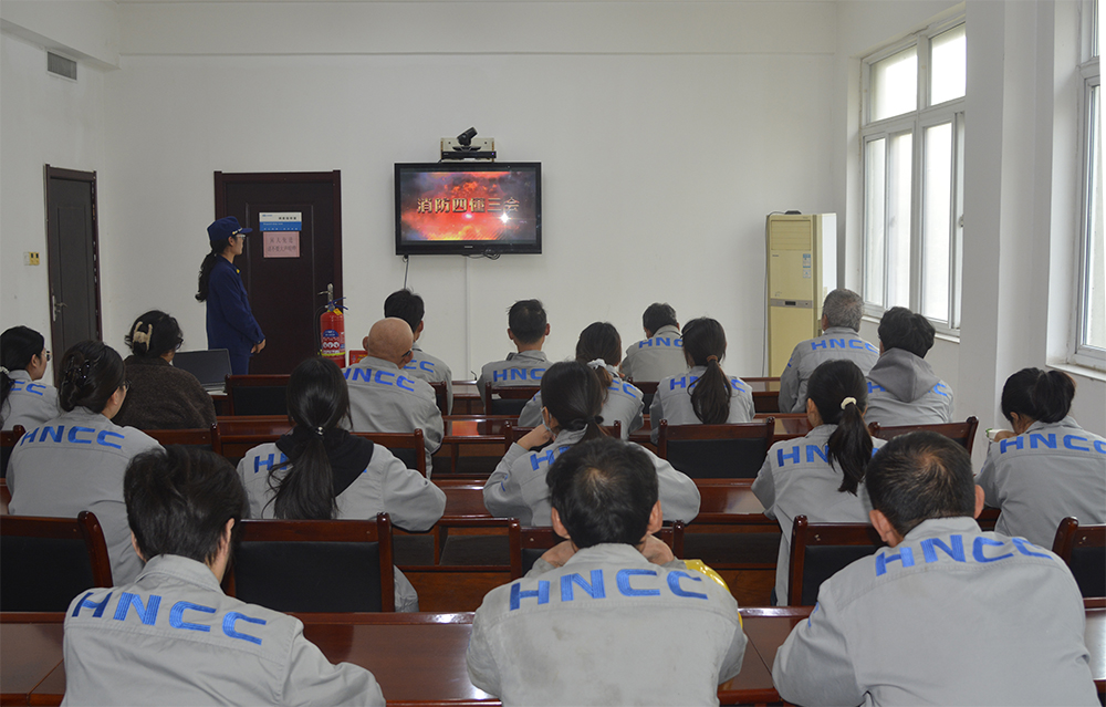 以訓(xùn)筑防，以練備戰(zhàn) ——開(kāi)封鐵塔橡膠組織開(kāi)展2025年消防 宣傳月專(zhuān)題培訓(xùn)